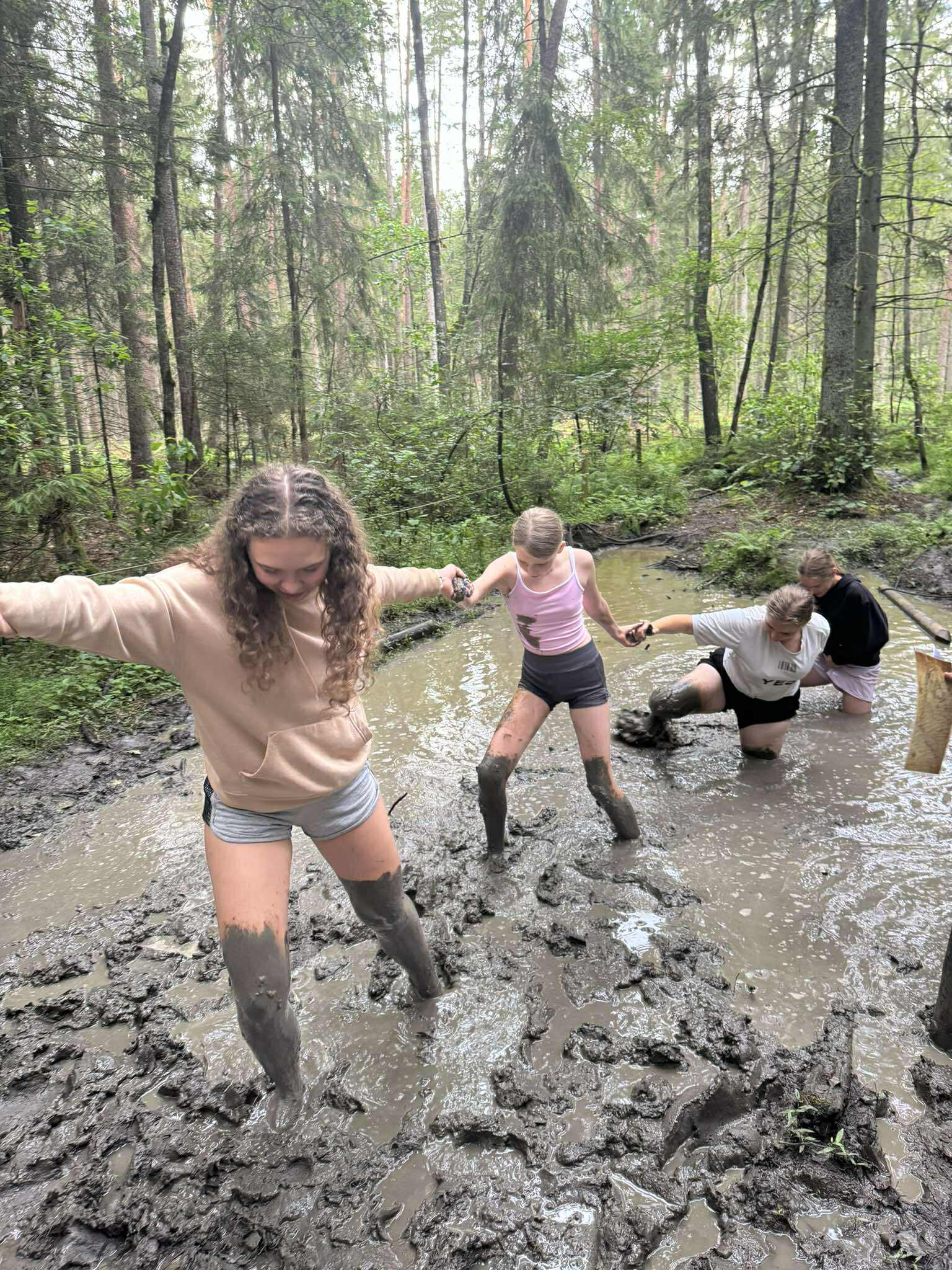 Vaikų vasaros stovykla "PATIRČIŲ MEDŽIOKLĖ"